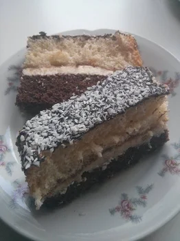 Biszkopt z masą grysikową