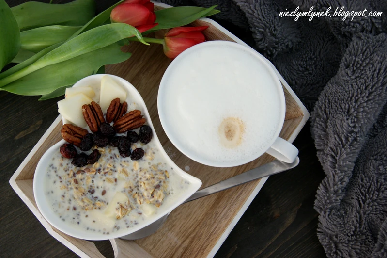 Owsianka jabłkowa z chia