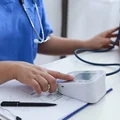 Nowe obowiązki lekarzy od 1 stycznia 2025 r.! Służba zdrowia zyskuje nowe standardy