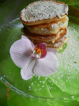 Placuszki z jablkami i cynamonem (z dodakiem kaszy mannej )