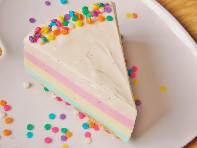 Pastelowy sernik na zimno