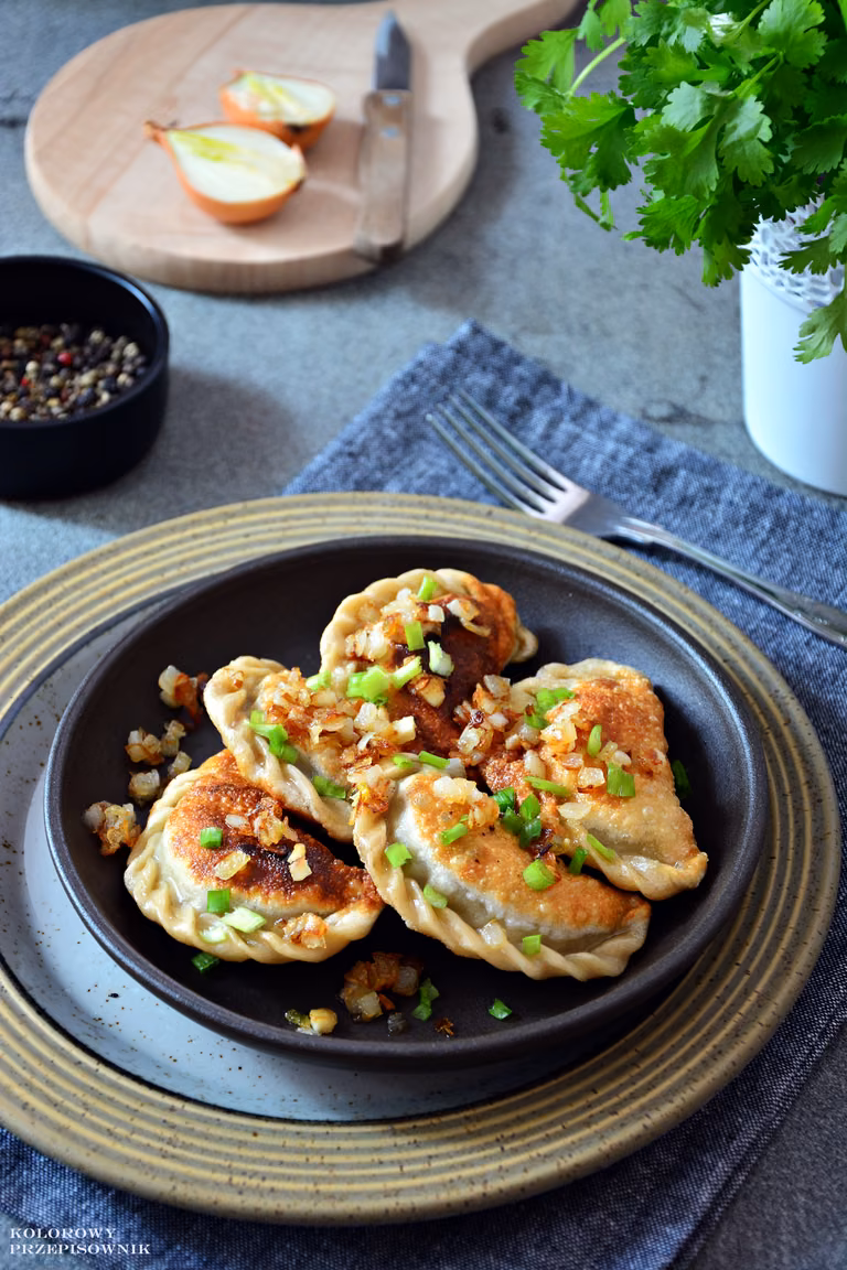 Pierogi z mięsem i gryczaną wkładką