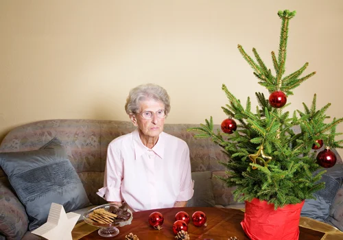 „Dzieci siedziały z nosami w telefonach. A ja przy stole czułam się jak relikt przeszłości” — pisze Krystyna [LIST]