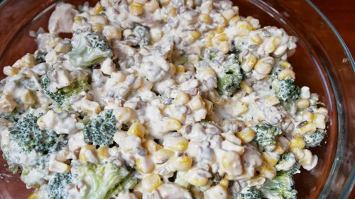 Sałatka z brokułów i fety-pyszna