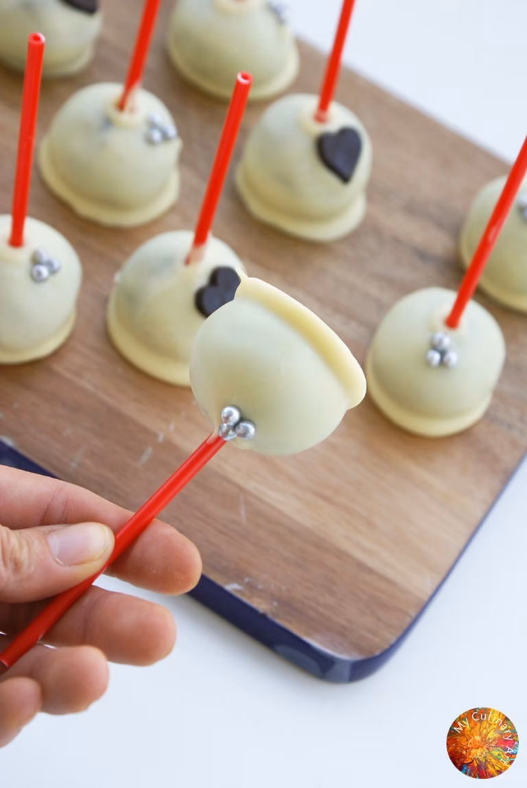 Oreo cake pops