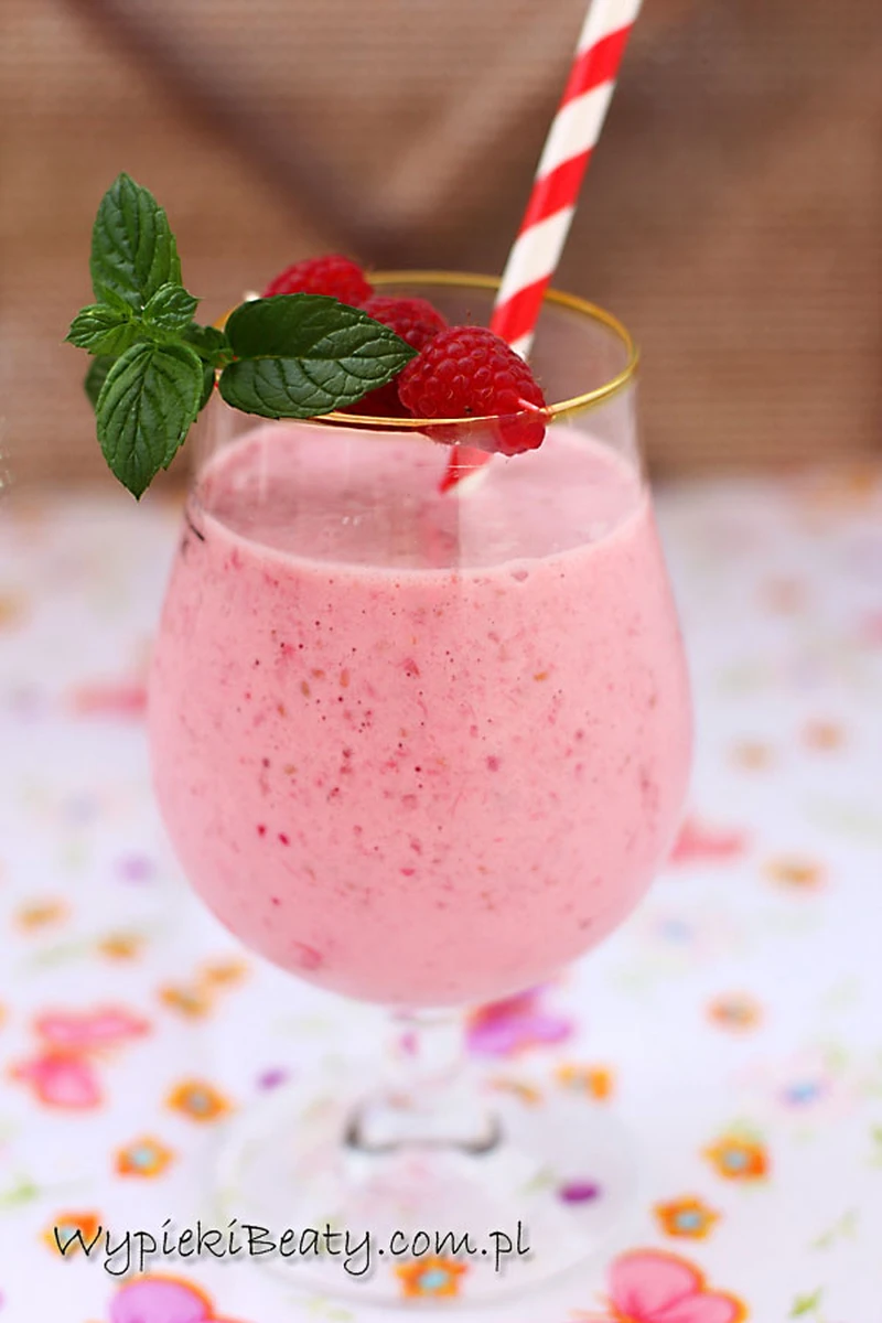 Lodowy shake owocowy dla ochłody