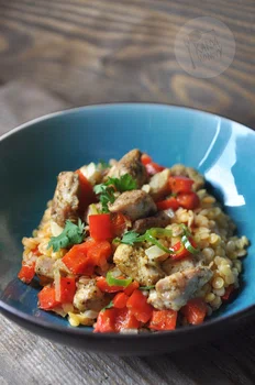 Soczewica z kurczakiem i papryką