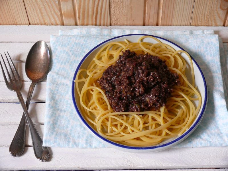 SPAGHETTI Z KASZANKĄ