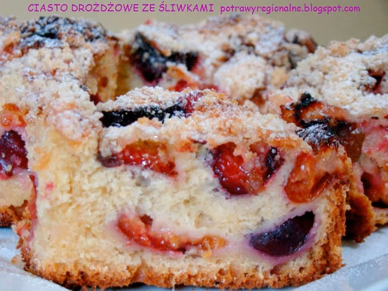 CIASTO DROŻDŻOWE ZE ŚLIWKAMI