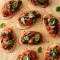 Crostini z bakłażanem i suszonymi pomidorami