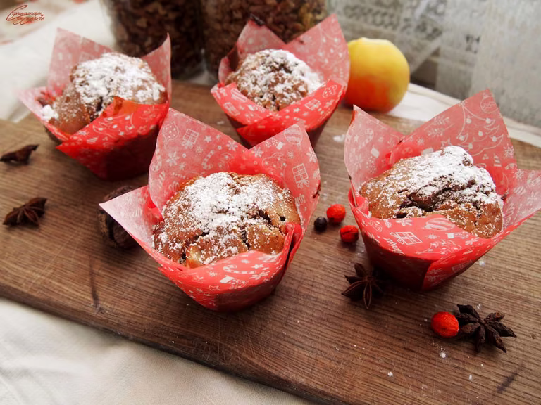 Piernikowe muffinki z jabłkiem
