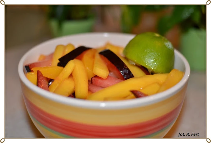 Sałatka owocowa z mango