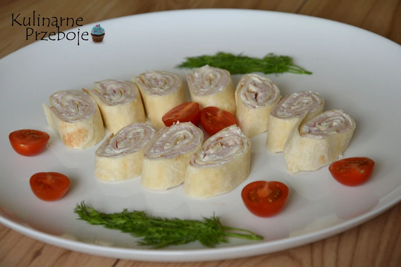 Szybka tortilla z szynką i serkiem
