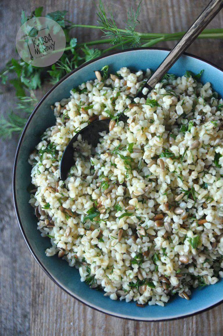 Bulgur z ziołami, słonecznikiem i chili