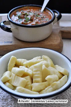 Kluski ziemniaczano-serowe do sosów