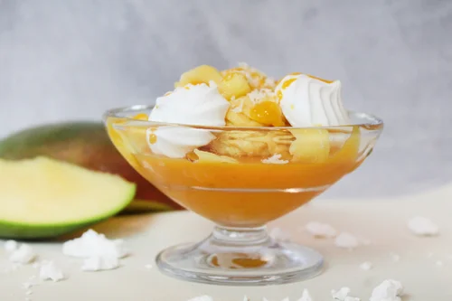 Deser z mango w pucharku