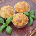 Wytrawne muffiny z łososiem i cukinią