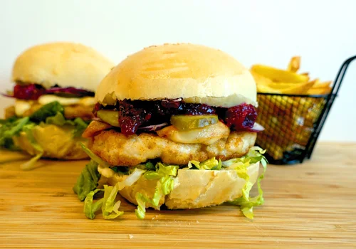 Burger drobiowy po góralsku