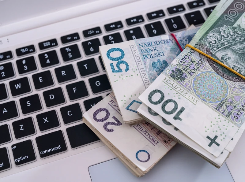 Rząd w ostatniej chwili wprowadza nowe zwolnienie z podatku! Za to rodzice już nie zapłacą