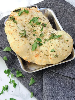 Wegański, domowy chlebek naan