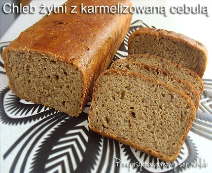Chleb żytni z karmelizowaną cebulą