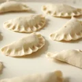 NAJLEPSZE PIEROGI Z KAPUSTĄ I GRZYBAMI