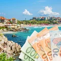 Uwielbiany wakacyjny kraj Polaków wprowadza walutę euro! Turyści i mieszkańcy przerażeni, a premier uspokaja