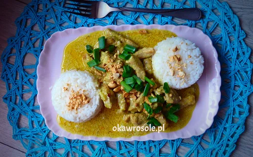 Kurczak curry z mleczkiem kokosowym