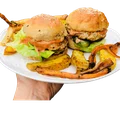 Burgery z orkiszu, indyka i cukinii