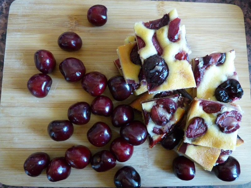 Clafutis z czereśniami