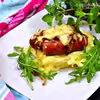 KIEŁBASA ZAPIEKANA NA PUREE ZIEMNIACZANYM