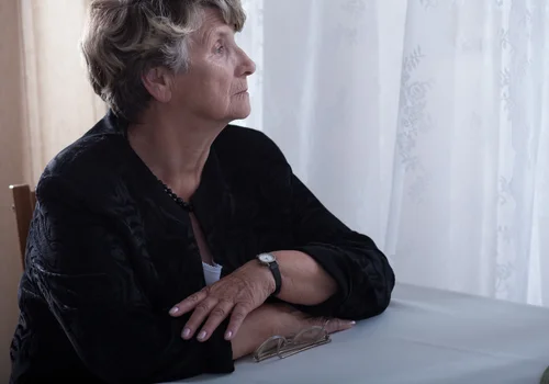 Te osoby otrzymają prawo do renty wdowiej! Kluczowy będzie wiek wdowy lub wdowca