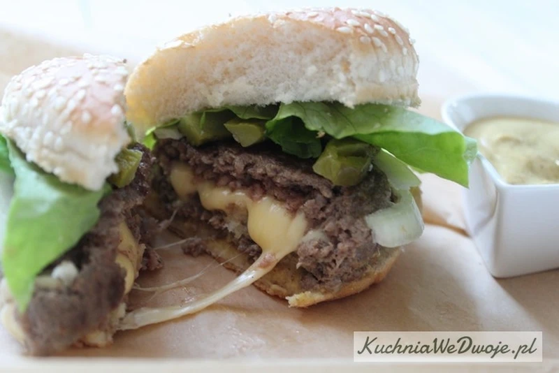 Hamburger wołowy