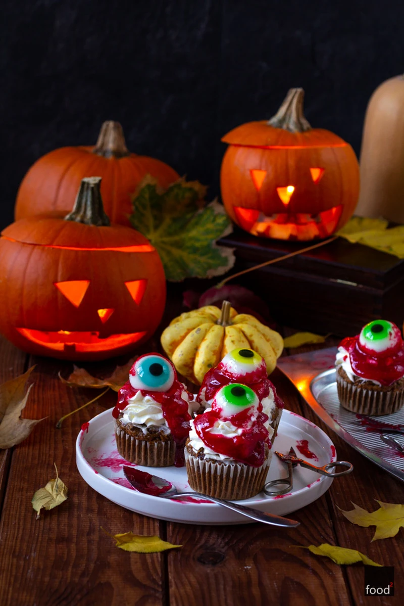 Halloweenowe babeczki z gałkami ocznymi
