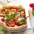 Quiche z cukinią i pomidorami
