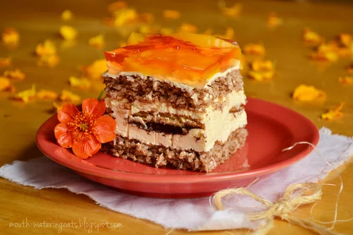 kora orzechowa z brzoskwiniami- imprezowe ciasto