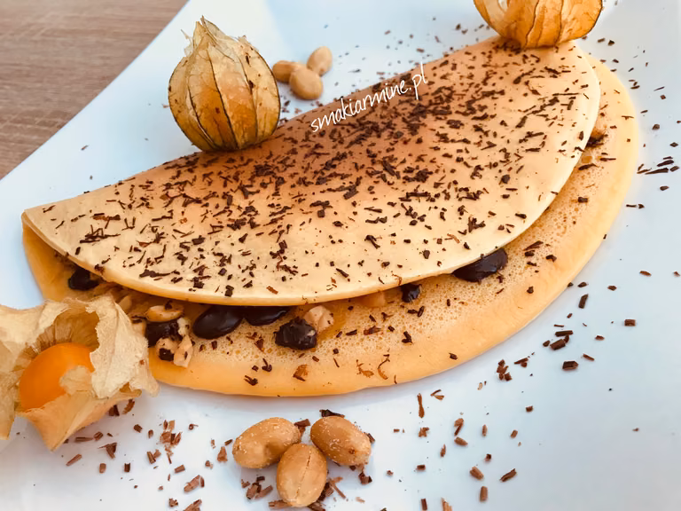 Omlet orzechowy z gorzką czekoladą