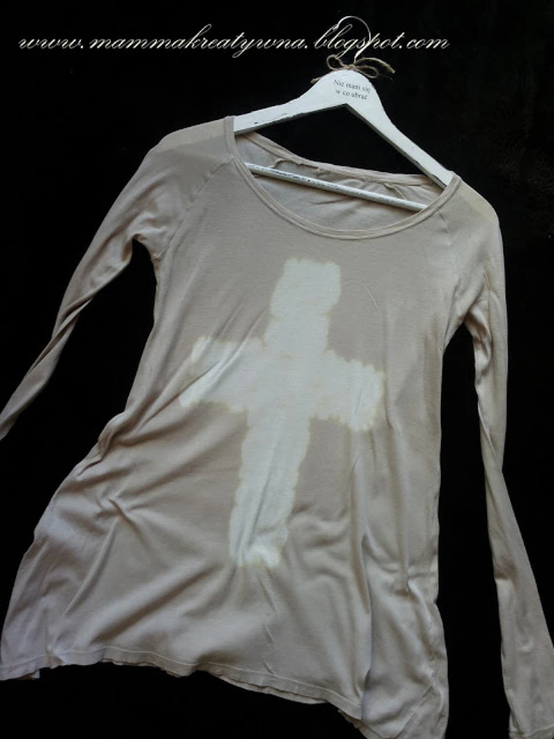 DIY- Krzyż na T-shircie