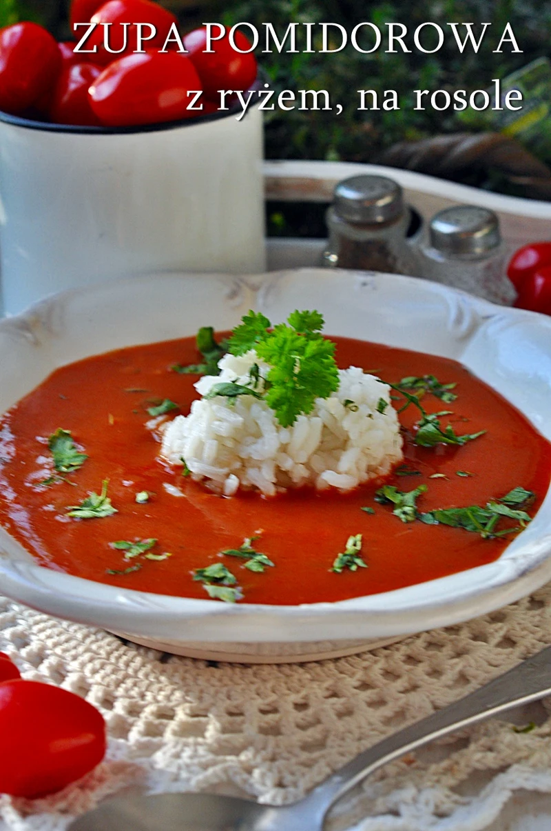Zupa pomidorowa na rosole z ryżem