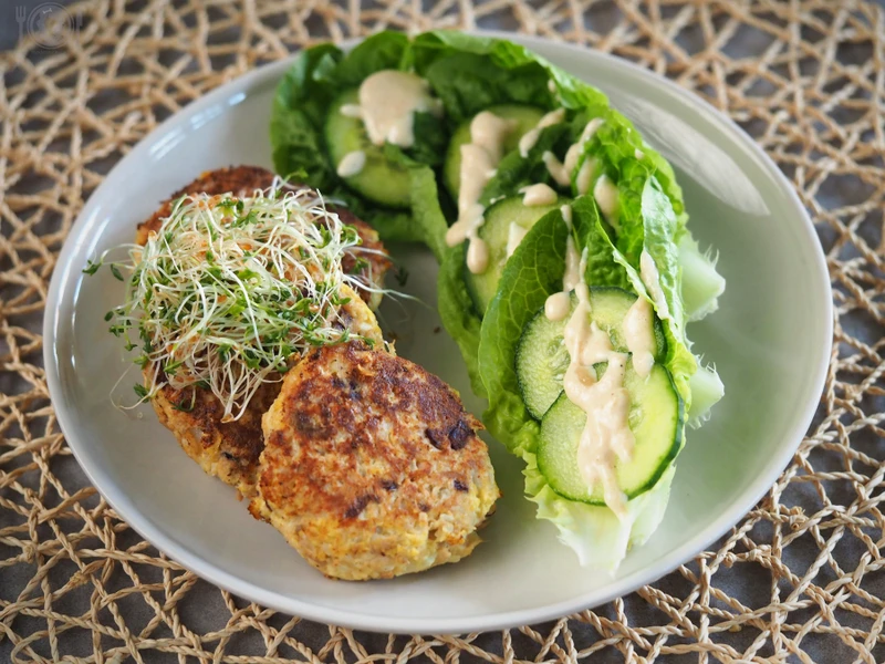 Keto kotlety z tuńczyka (Paleo, LowCarb) - moderncavegirl.pl