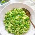Risotto z groszkiem i pesto z rukoli