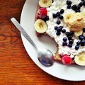 Szybki i pyszny omlet bananowy, czyli weekendowe comfort food