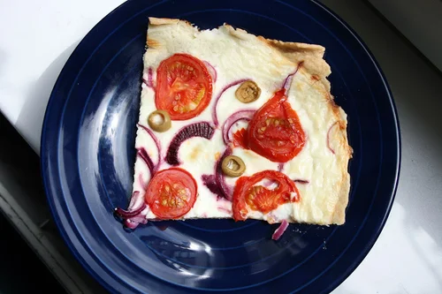 Tarte Flambee z pomidorami