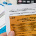 Obniżka podatku dochodowego z 17% na 12%. Czego rząd nam nie mówi?