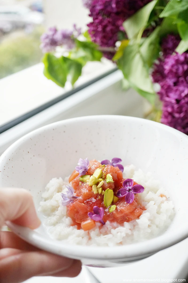 Ryż na mleku z rabarbarem i pistacjami