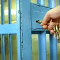 Mieszkanka Torunia od maja siedzi w areszcie za złamanie kwarantanny. “To się nie mieści w głowie”
