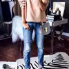 sweter i jeansy