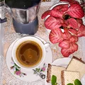 Dobra kawa i… coś słodkiego. 3 pyszne propozycje + przepis na syrop piernikowy.