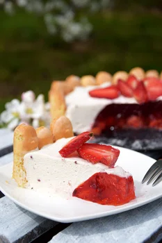 OBŁĘDNY SERNIK NA ZIMNO Z NIESPODZIANKĄ