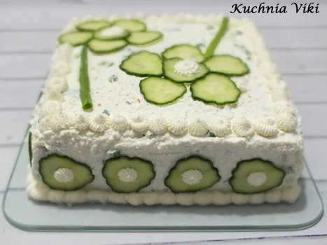 Tort chlebowy z twarożkiem